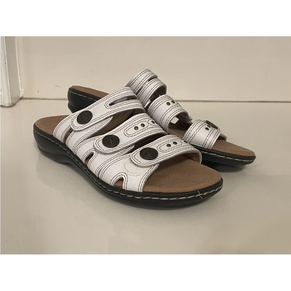 Clarks Women’s Sandal Slide Soft Cushion Size 5M EU 35 White Leather Adjustable - Picture 5 of 8